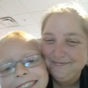 Meet your Posher, Lindy